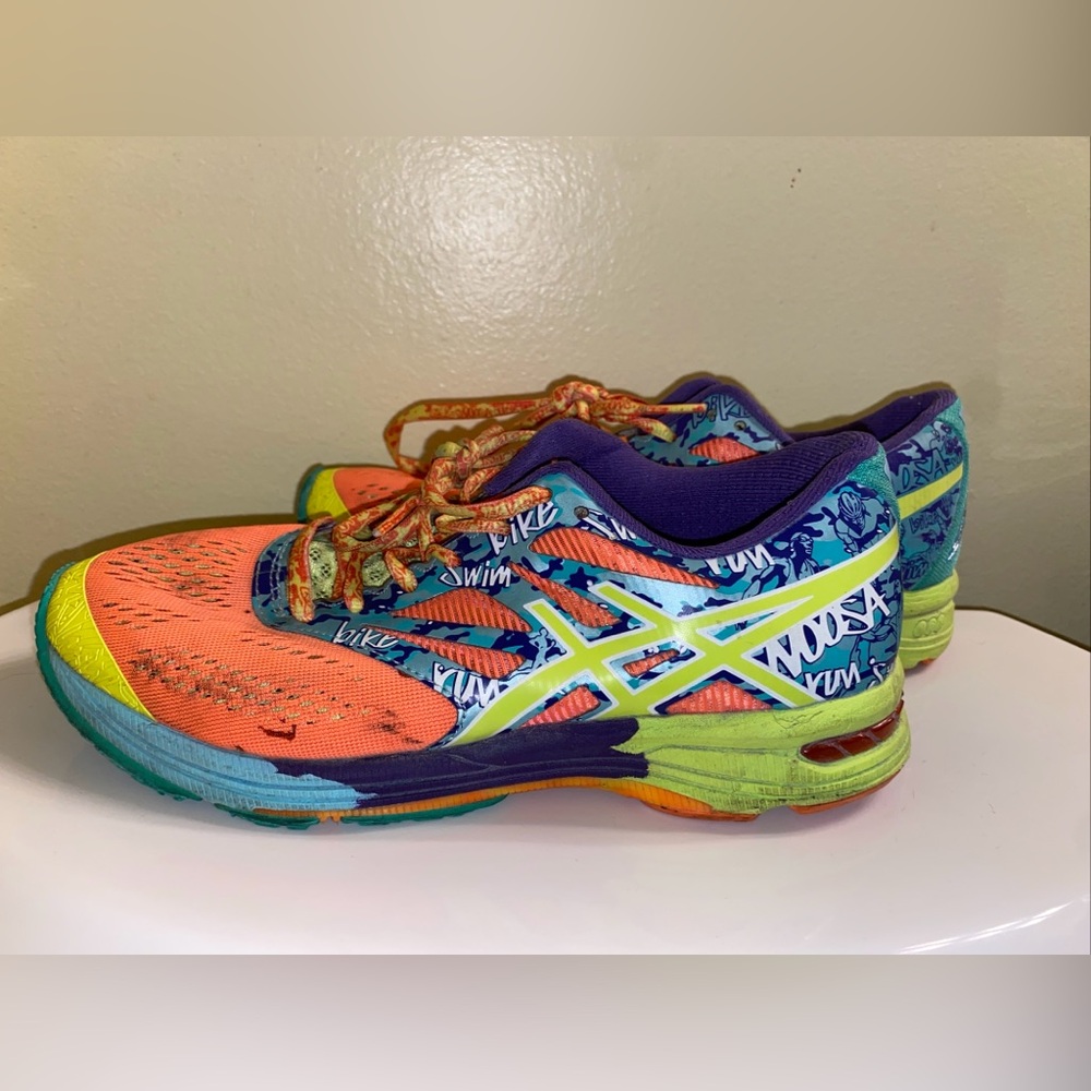 ASICS Womens gel noosa 10 running shoes . Size 7